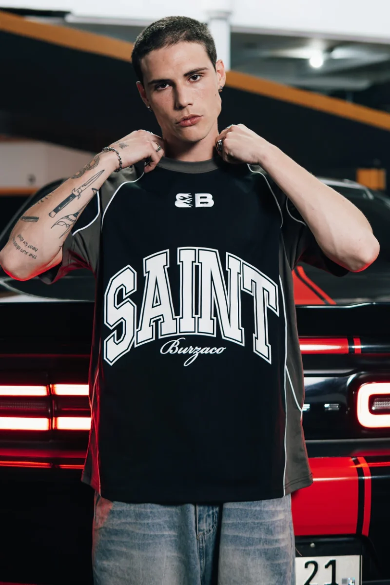 Remera Saint