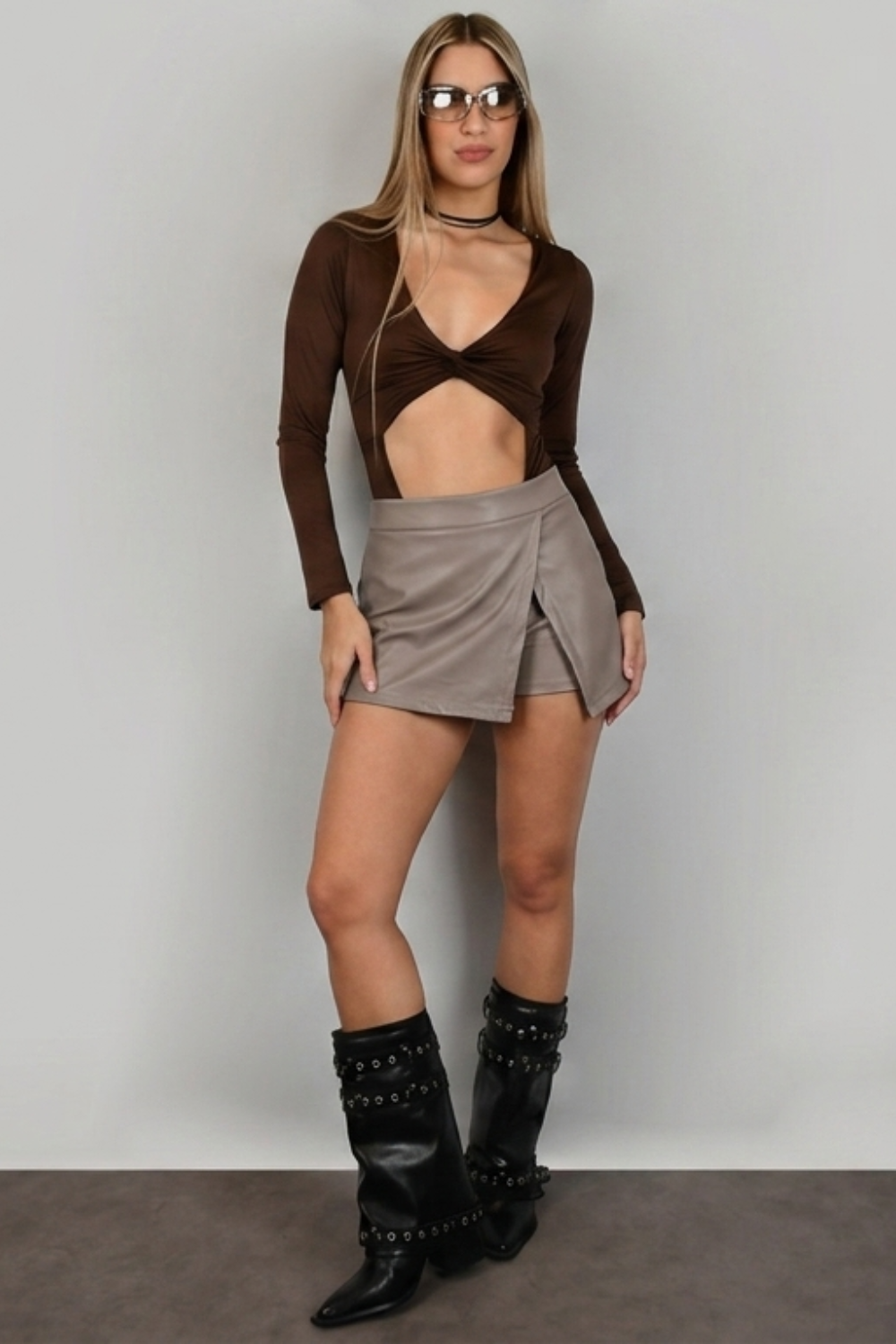 Skort engomado abertura al costado - Imagen 2