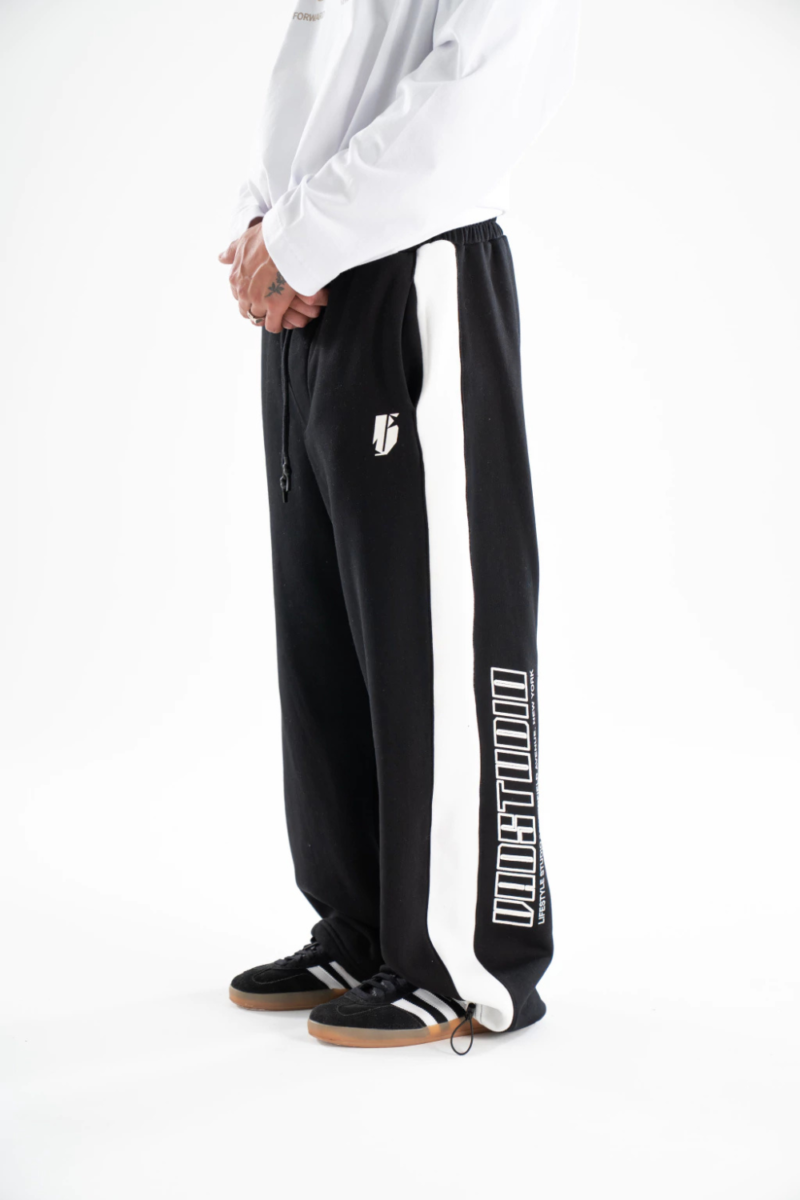 PANTALON FUME CON RECORTE