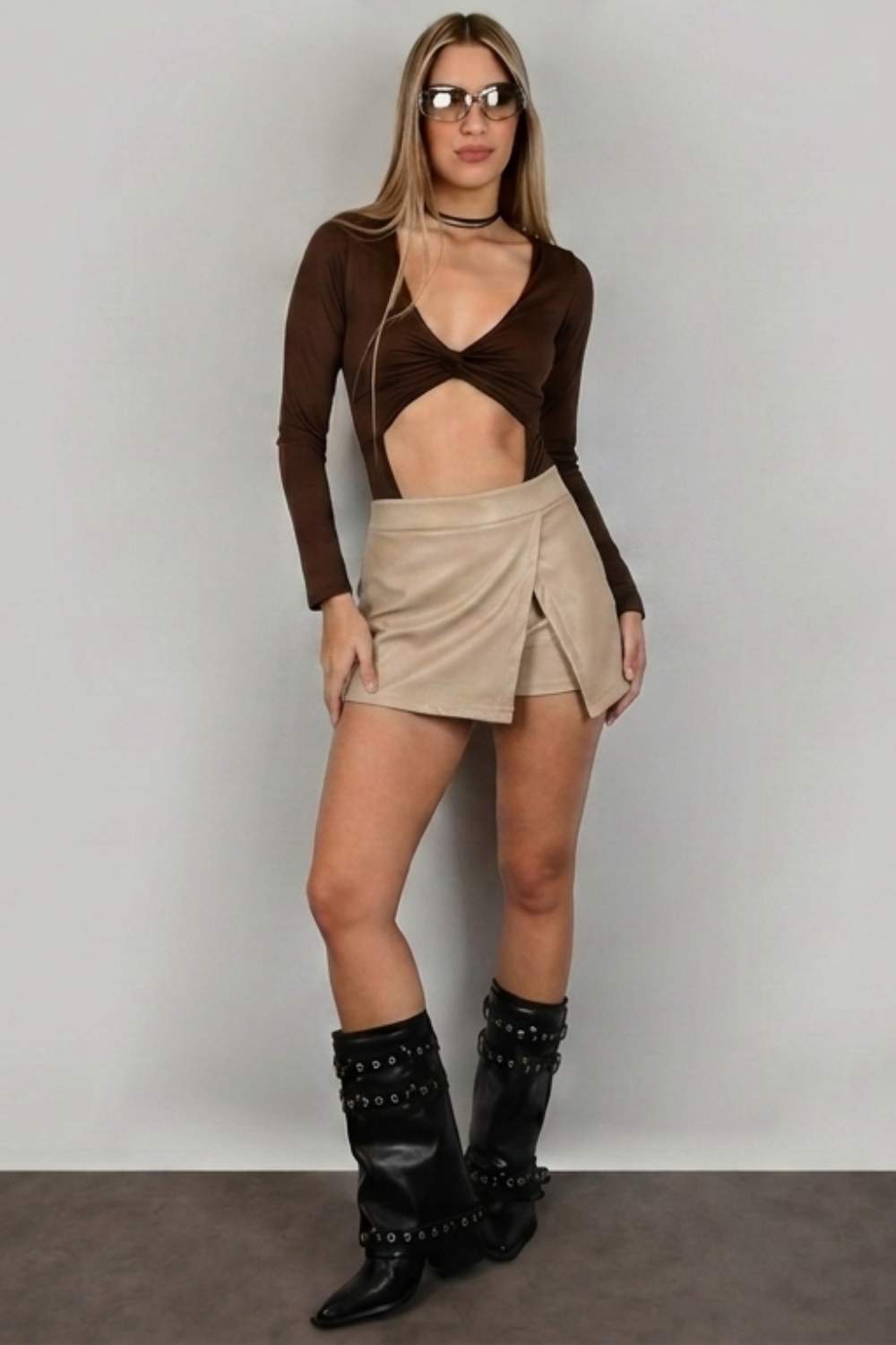 Skort engomado abertura al costado - Imagen 3
